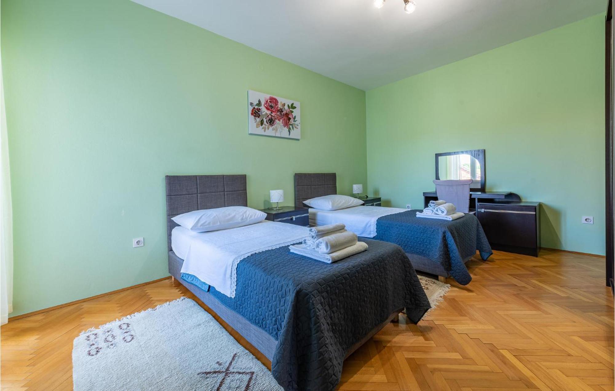 Cozy Apartment In Zadar With Wifi 外观 照片